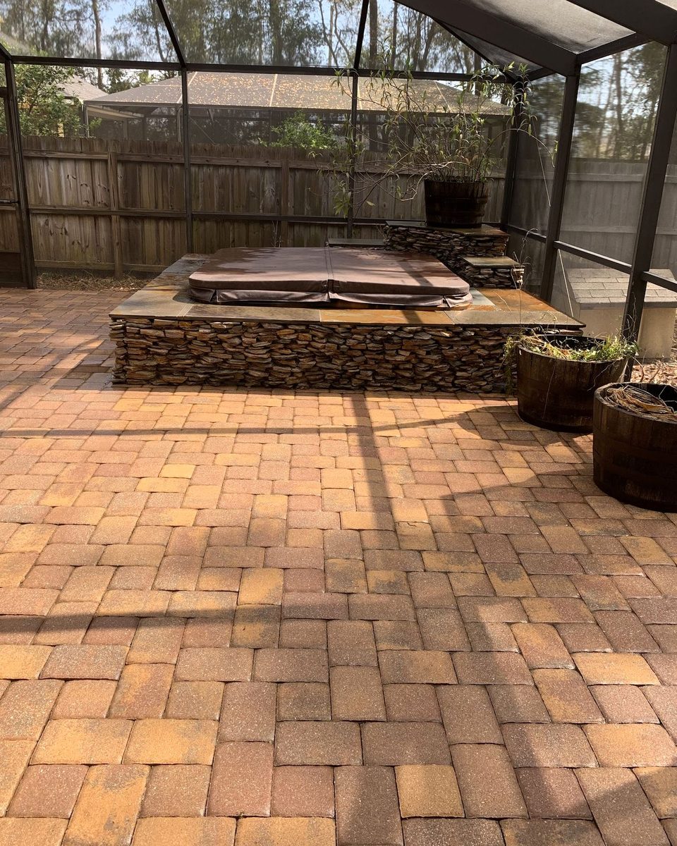 The same lanai after cleaning