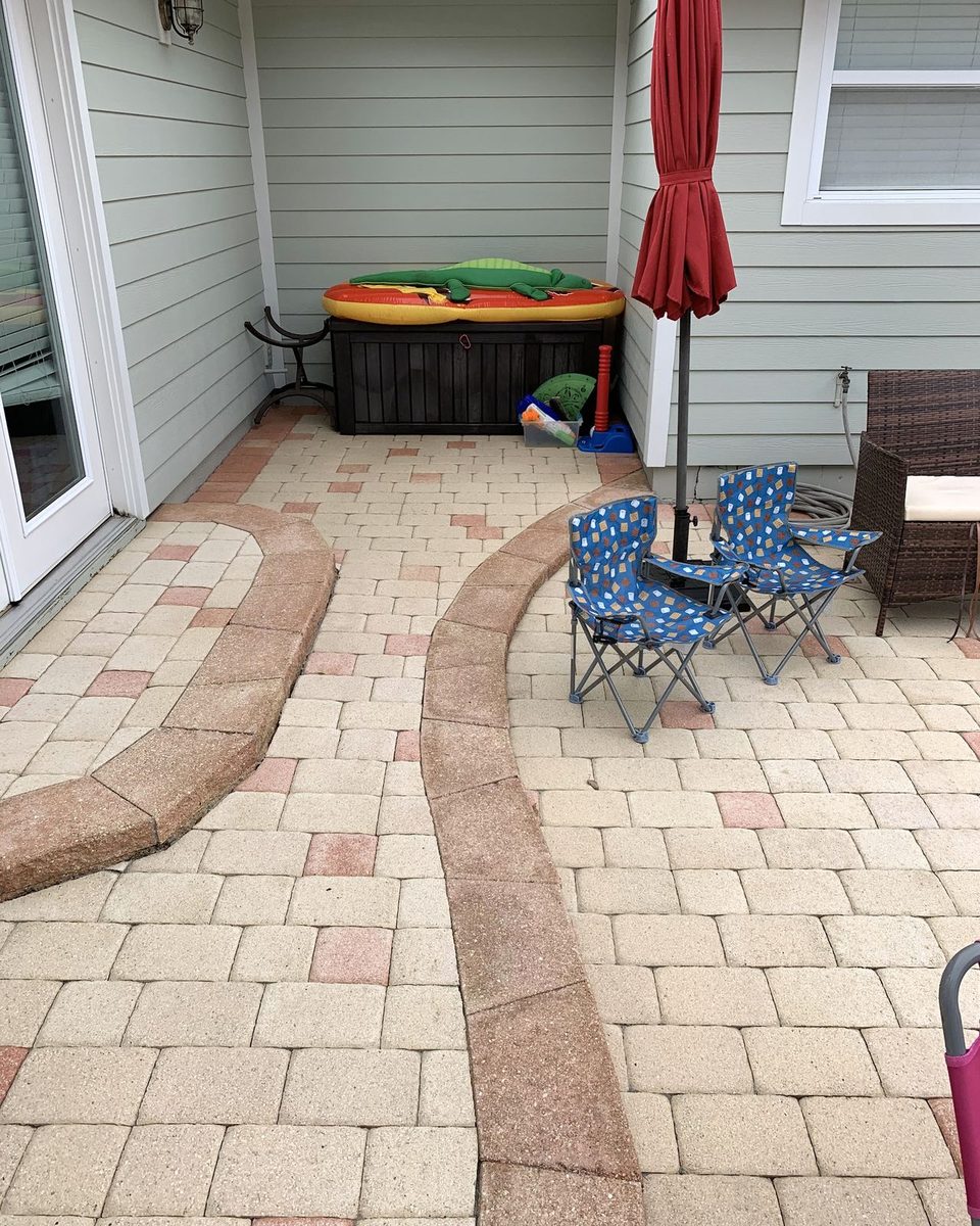 The same paver patio after cleaning
